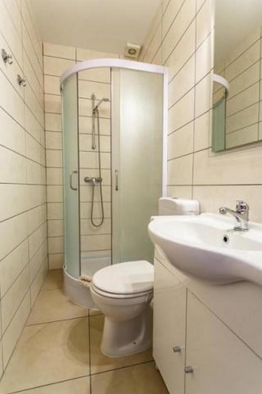 Double Room image 2