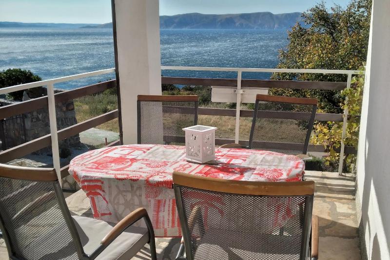 Two-Bedroom Apartment with Terrace and Sea View image 4