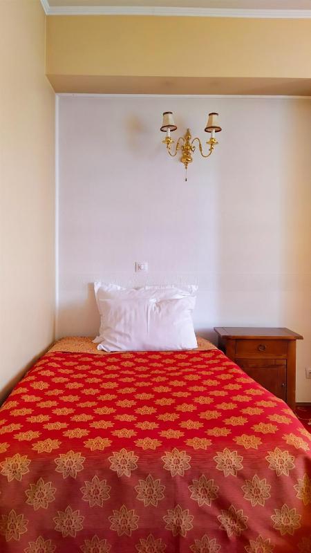 Single Room image 4