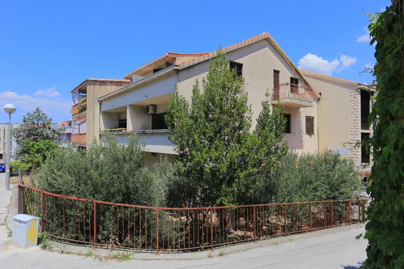 Apartments with WiFi Split - 18336 - image 13