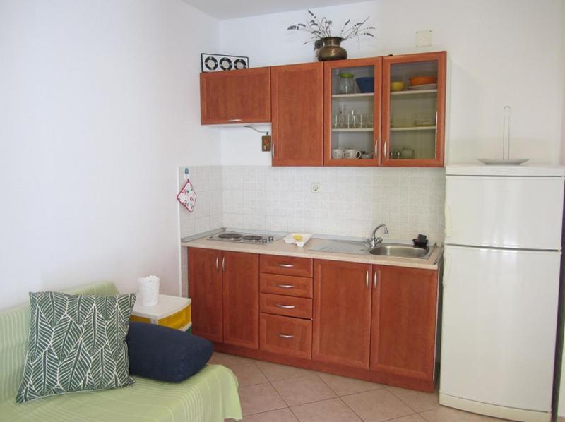 One-Bedroom Apartment with Terrace image 4