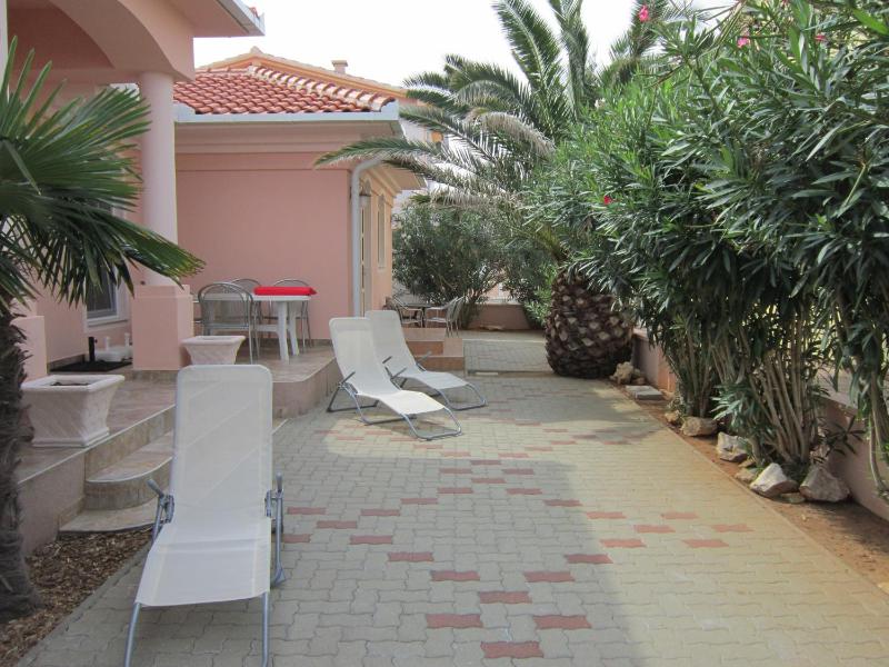 Apartments with parking space Vir - 18389 - image 12