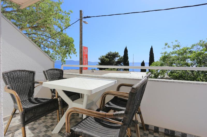 Apartments by the sea Zivogosce - Porat Makarska - 18218 - image 12