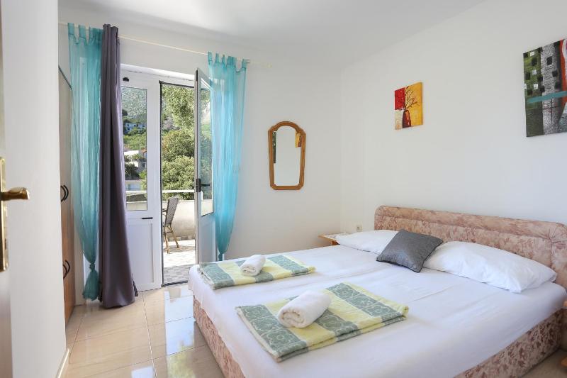 Apartments by the sea Zivogosce - Porat Makarska - 18218 - image 32