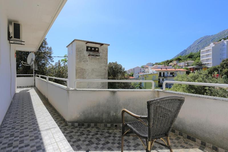 Apartments by the sea Zivogosce - Porat Makarska - 18218 - image 13