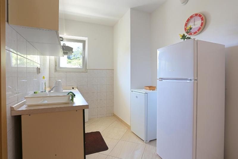 Apartments by the sea Zivogosce - Porat Makarska - 18218 - image 31