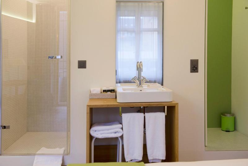 Premium Double Room with Balcony image 1