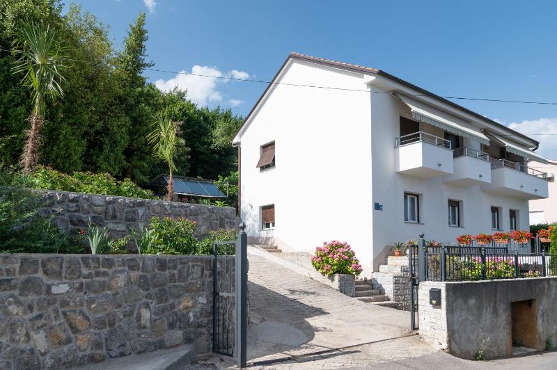 Apartment Carmen Opatija - image 1