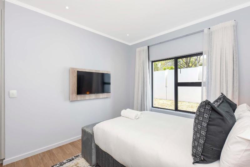 The Monroe Luxury Apartments - image 16