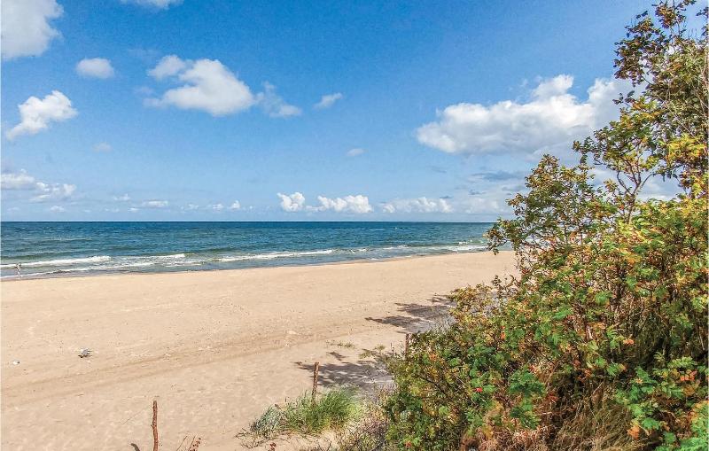 Five-Bedroom Holiday Home image 2