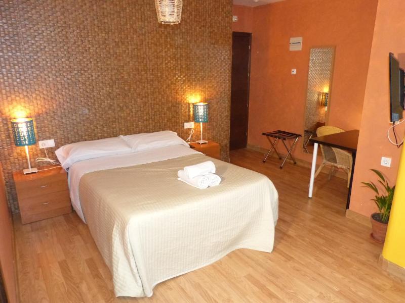 Pension Arena Alicante - image 32