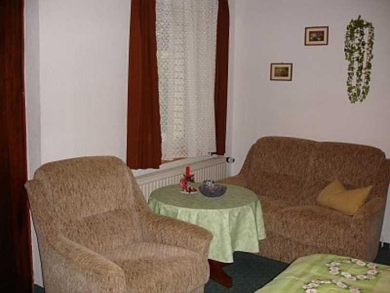 Apartment with Shower image 4