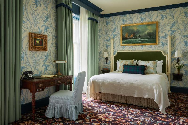 Junior Suite with Sea View image 1