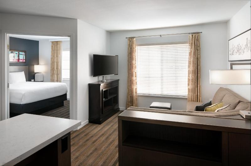 One-Bedroom Suite with Two Double Beds image 4