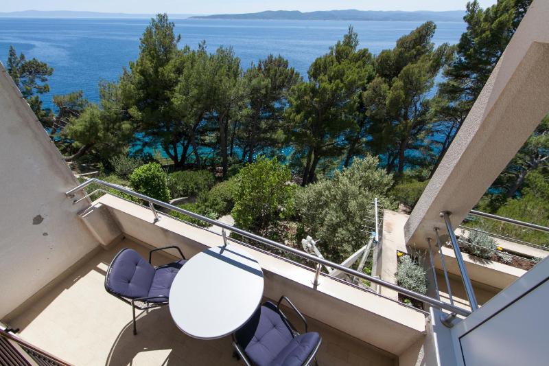 Apartments by the sea Brela Makarska - 19205 - image 21