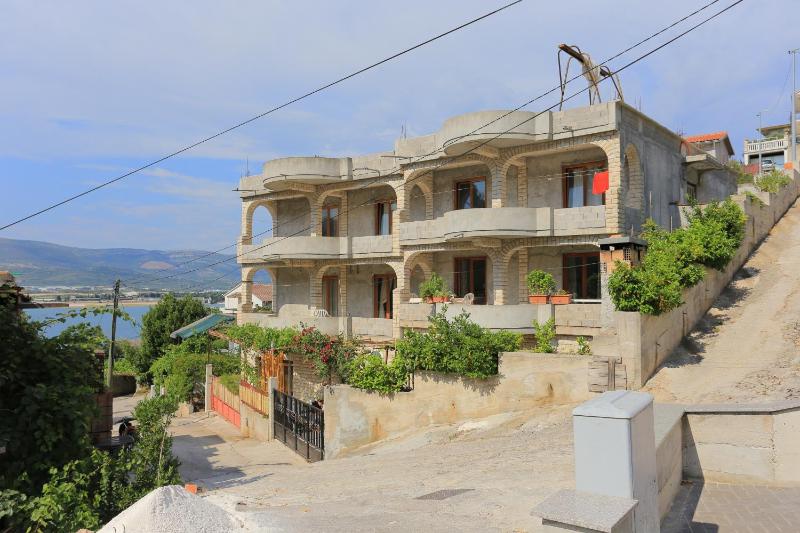 Apartments with parking space Mastrinka Ciovo - 18954 - image 33