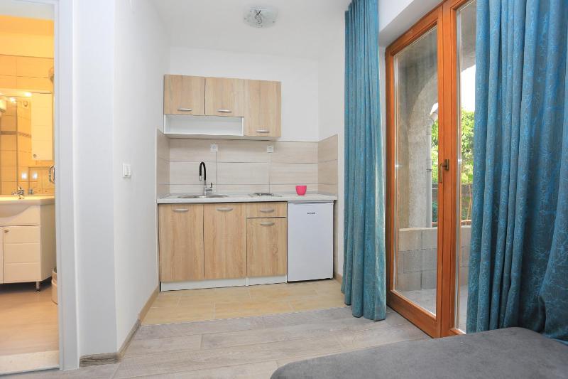 Apartments with parking space Mastrinka Ciovo - 18954 - image 32