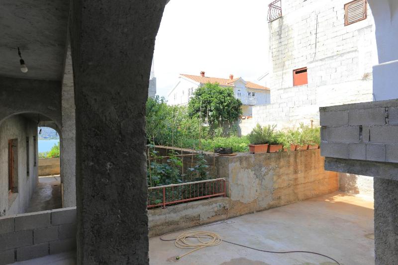 Apartments with parking space Mastrinka Ciovo - 18954 - image 23