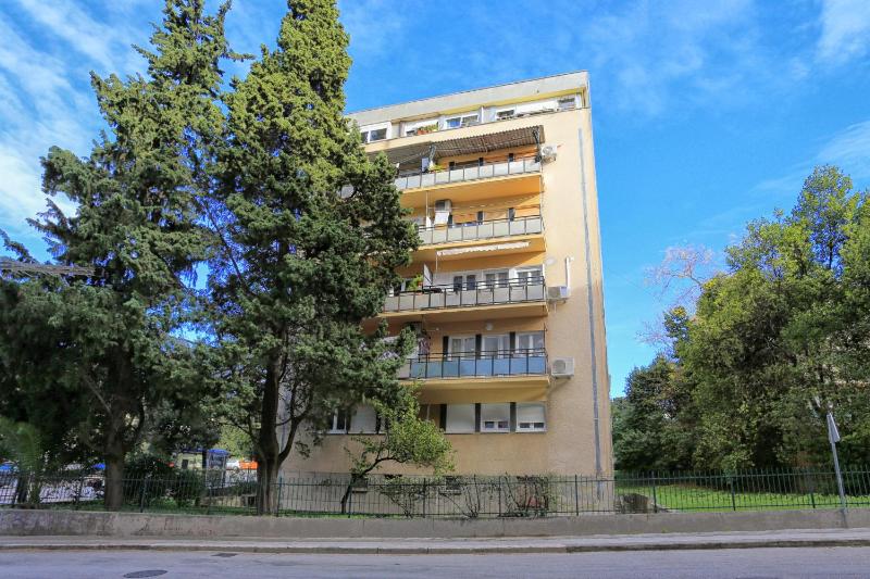 Apartments with WiFi Split - 19143 - image 3