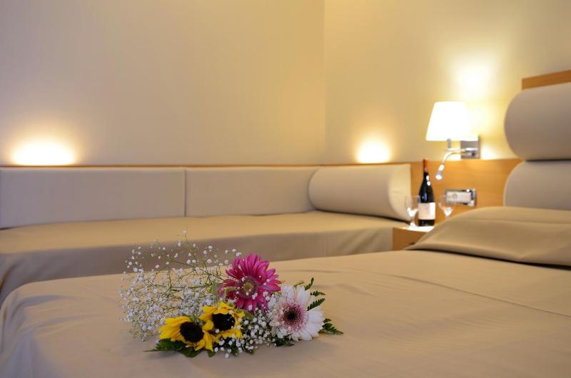 Triple Room image 1