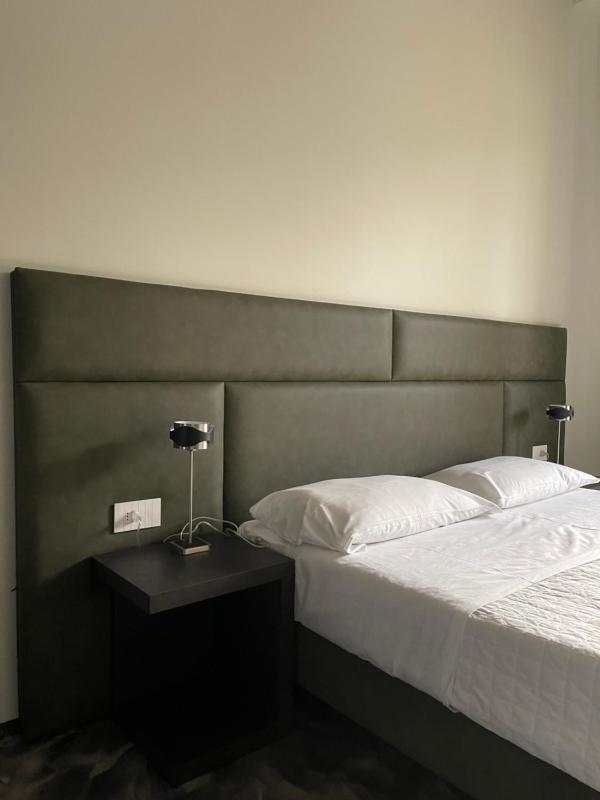 Double Room with Balcony image 1