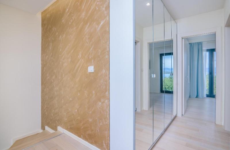 Family-friendly apartments with swimming pool Vantacici Krk - 19252 - image 2