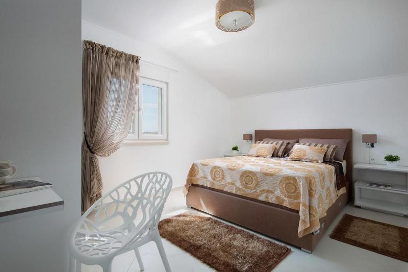 Apartments by the sea Vir - 19422 - image 35