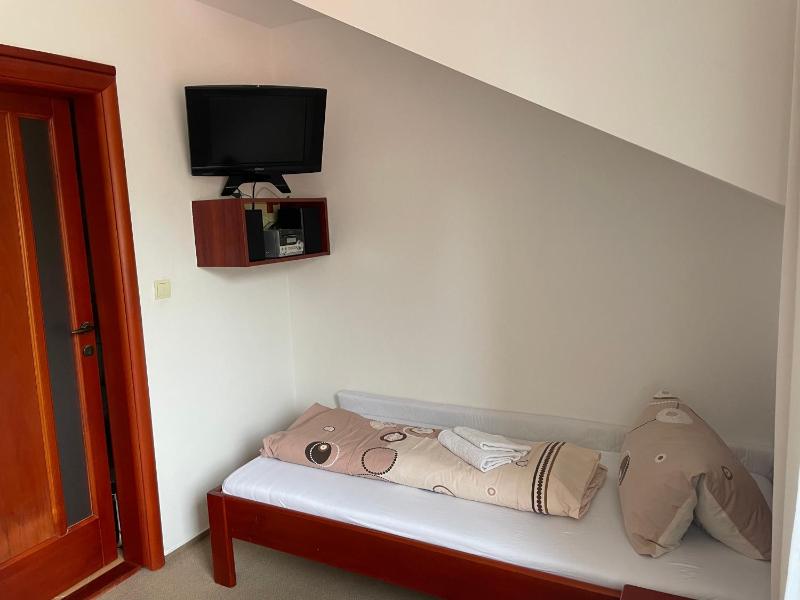 Double or Twin Room image 4
