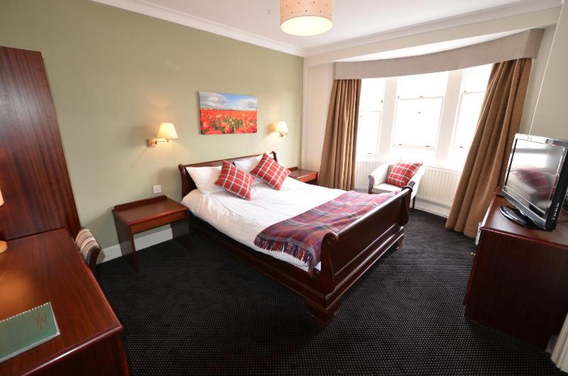 Double Room image 4