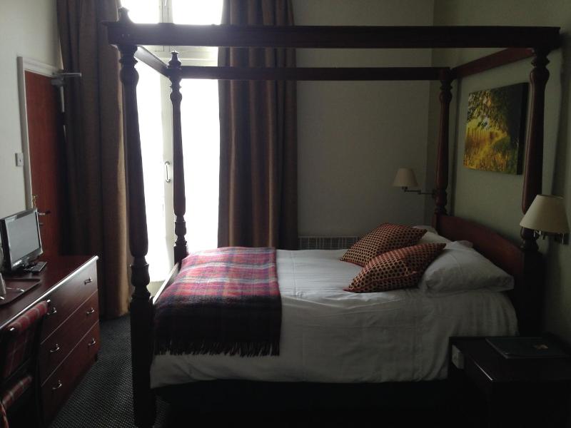 Double Room image 2