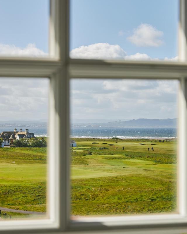 Deluxe Double Room with Sea View image 3
