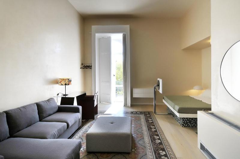 Superior Double Room image 3