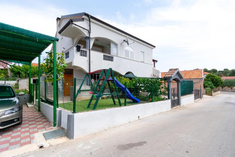 Apartments with parking space Pakostane Biograd - 19889 - image 24