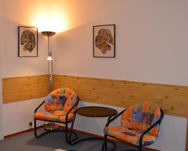 Apartment with Mountain View image 3