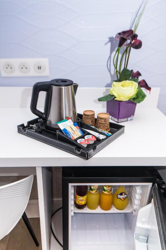 Quadruple Room with Garden View image 4