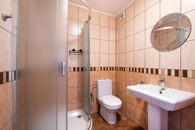 Double Room with Private Bathroom image 4