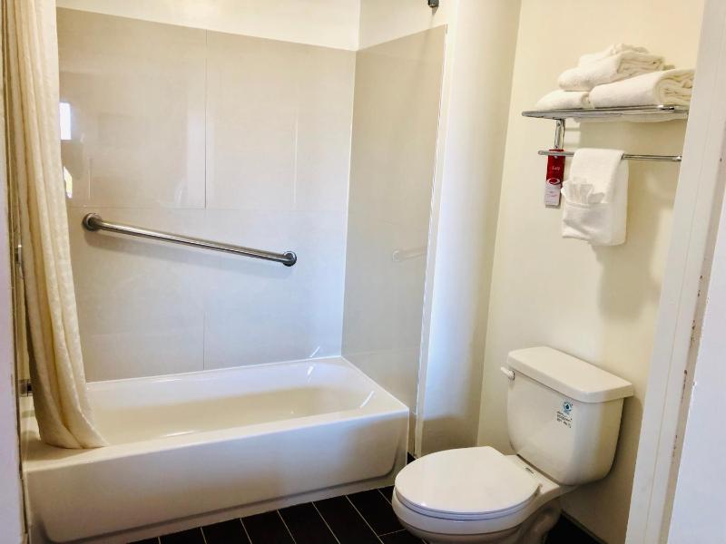 Standard King Room - Non-Smoking  image 3