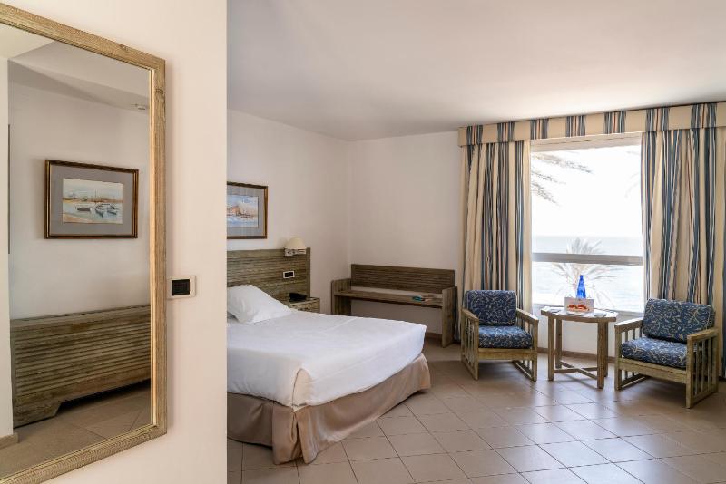 Double Room image 1