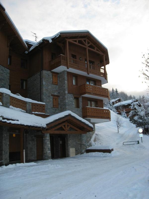 Three-Bedroom Apartment image 3