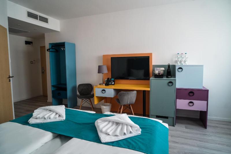 Triple Room image 1