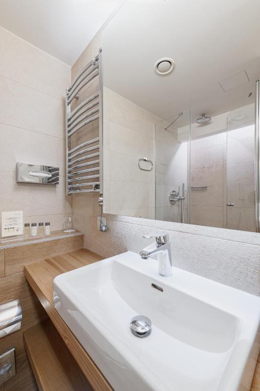 Double Room with Spa Access (2 Persons)  image 3