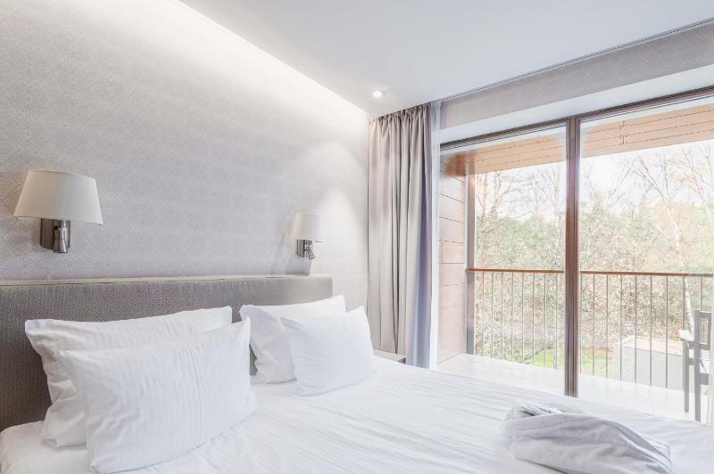 Studio with Spa Access image 3