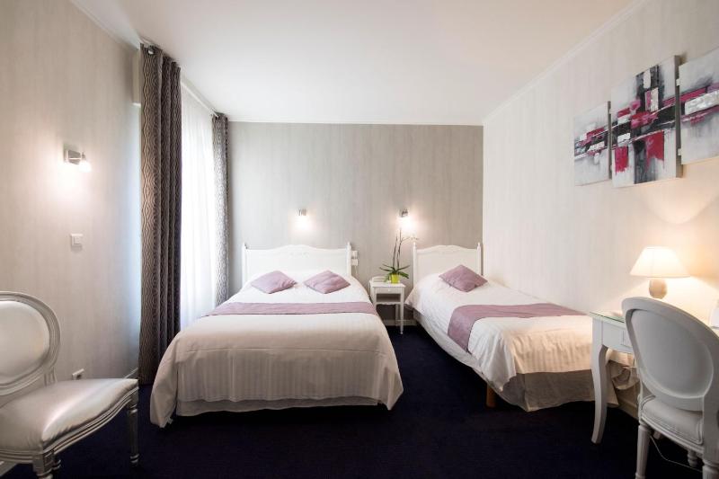 Triple Room image 4