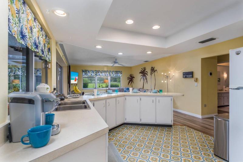 Brady B Pool Home - image 21