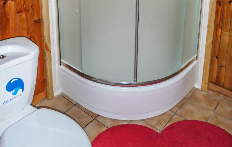 Three-Bedroom Holiday Home  image 3