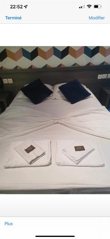 Double Room image 4