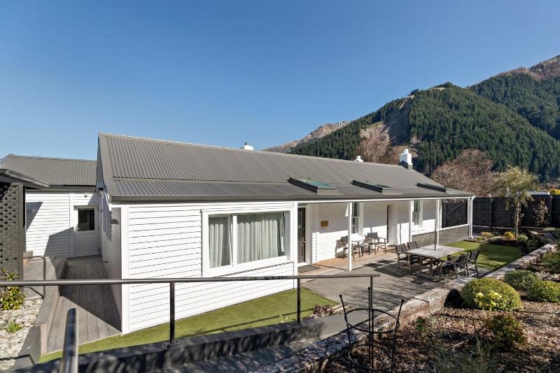 Stonehill Villa - 5 Bed - image 24