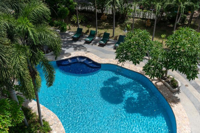 Bella Villa Pattaya 3rd Road - image 11