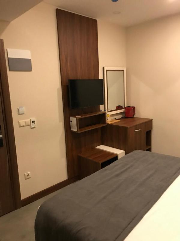 Standard Double Room image 2