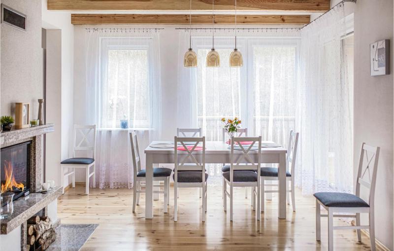 Four-Bedroom Holiday Home image 1